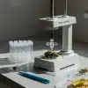 Análisis de muestras de cannabis para identificar las mejores semillas de cannabis para ambientes húmedos.